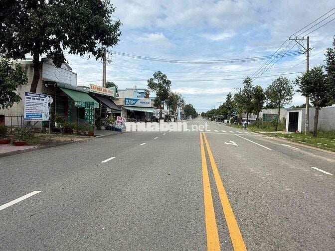 GIÁ 920TR LÔ ĐẤT KẾ KCN MP3 300M2,MT KINH DOANH DI3,CÓ DÒNG TIỀN 8TR/t