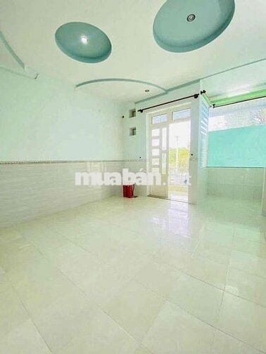 Cho thuê nhà mặt tiền đường Đồng Văn Cống có 5 phòng ngủ 5 máy lạnh