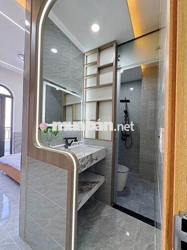 NHÀ PHỐ BCONS 4 LẦU SÁT METRO, THANH TOÁN 2 TỶ NHẬN NHÀ, SỔ SẴN