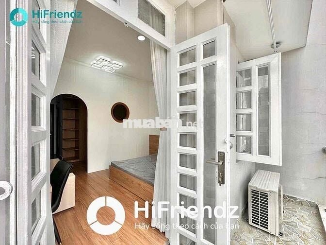 STUDIO BAN CÔNG 1 PHÒNG NGỦ TONE GỖ SIÊU SANG FULL NỘI THẤT CAO CẤP