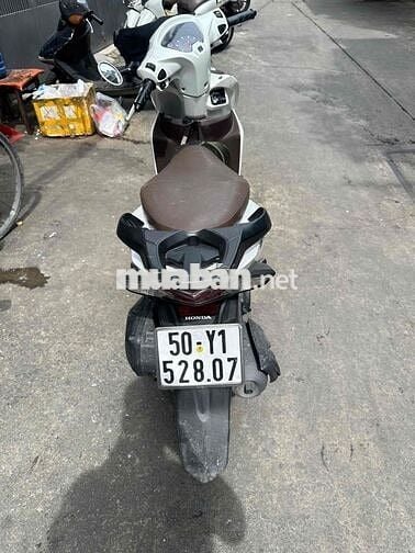 xe đang chạy kẹt tiền cần bán gấp