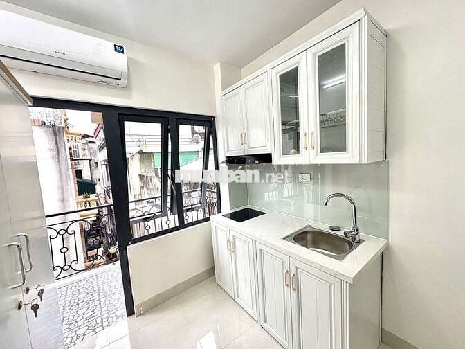 Bóc tem CCMN 25m2 Full đồ. Ban công thoáng tại Lạc Long Quân