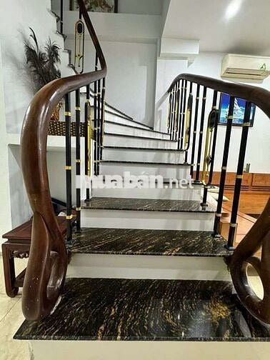 Bán nhà đông dư gia lâm diện tích 48m.  3, 5tầng giá 6, 8tỷ