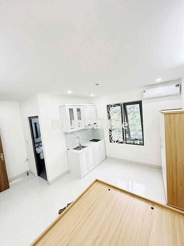 Bóc tem CCMN 25m2 Full đồ. Ban công thoáng tại Lạc Long Quân