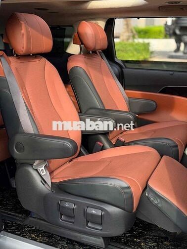 Kia Carnival 2023 Signature 2.2D - 690000 km