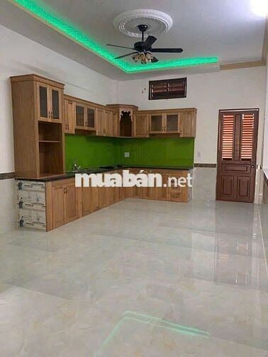 Cho thuê nhà 1 Trệt 2 Lầu gần Trung tâm y tế Dĩ An