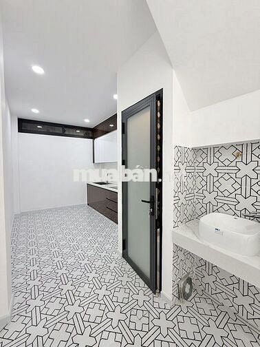 BÁN GẤP NHÀ ĐẶNG VĂN NGỮ - HẺM XE HƠI - 3 TẦNG - SỔ A4 - CHỈ 7.x TỶ