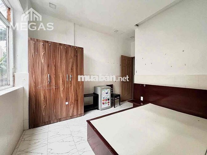 CHO THUÊ PHÒNG GIÁ RẺ FULL NỘI THẤT CÓ CỬA SỔ GẦN TRUNG TÂM QUẬN 1