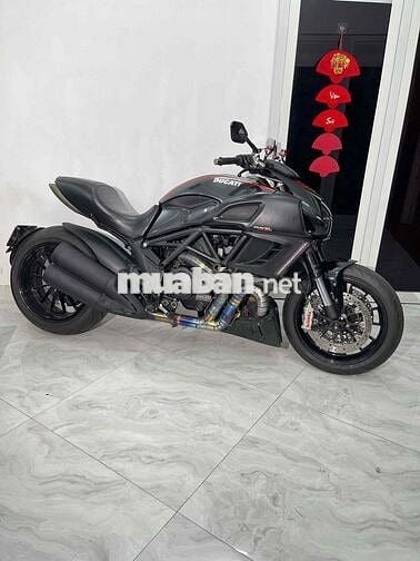 DUCATI Diavel