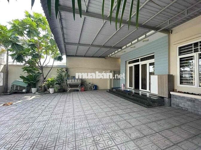 Bán Biệt Thự 1 trệt 1 lầu 1 tum ngay KDC Phúc Hiếu