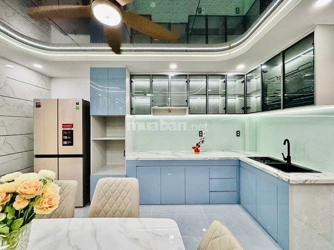 Siêu vị trí! Bán nhà đường Tú Xương, trung tâm Quận 3