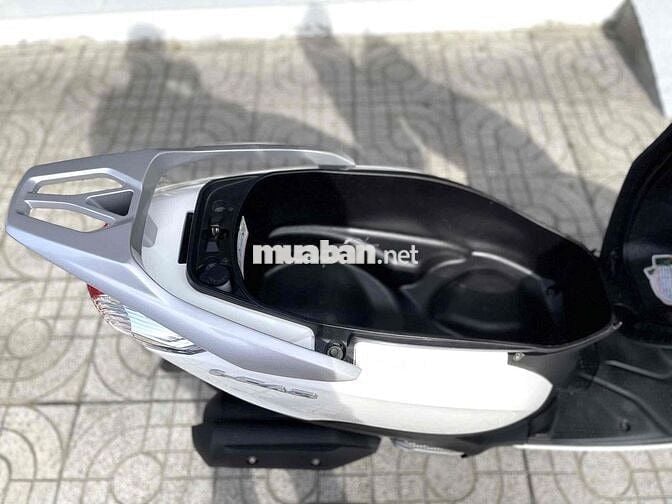 📣 Honda Lead Fi 125cc đời cuối Trắng Ngọc-Trinh Zi