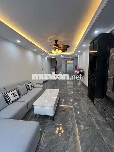 SIÊU PHẨM NHÀ MỚI – FULL NỘI THẤT – 6 TẦNG THANG MÁY – Ô TÔ 4 CHỖ ĐỖ C