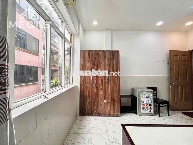 CHO THUÊ PHÒNG GIÁ RẺ FULL NỘI THẤT CÓ CỬA SỔ GẦN TRUNG TÂM QUẬN 1