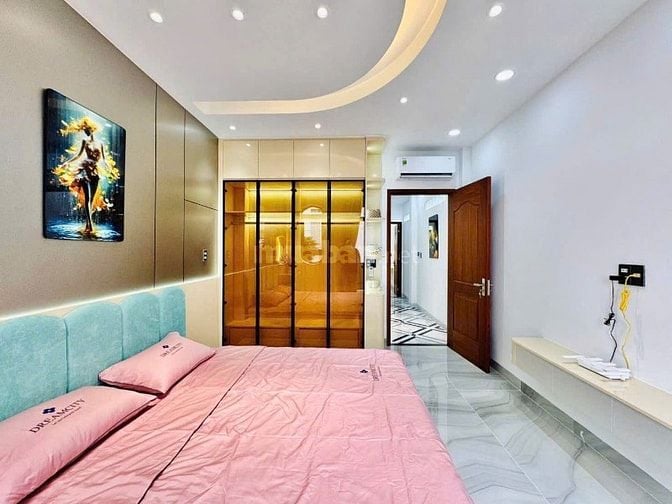 Siêu vị trí! Bán nhà đường Tú Xương, trung tâm Quận 3