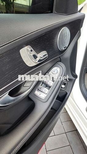 C300 AMG 2021 Trắng đen 1 chủ siêu lướt