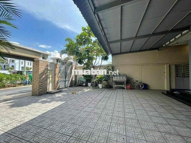 Bán Biệt Thự 1 trệt 1 lầu 1 tum ngay KDC Phúc Hiếu