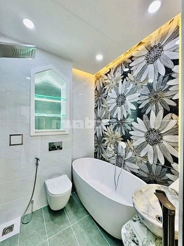 Siêu vị trí! Bán nhà đường Tú Xương, trung tâm Quận 3