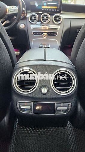 C300 AMG 2021 Trắng đen 1 chủ siêu lướt