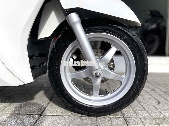 📣 Honda Lead Fi 125cc đời cuối Trắng Ngọc-Trinh Zi