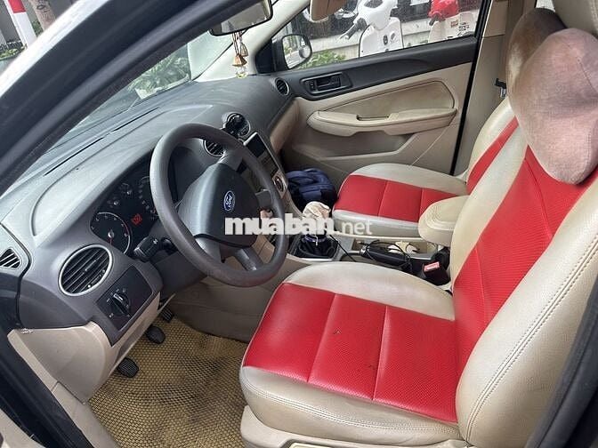 Bán xe Ford Focus 2011, MT 1.8, còn tốt