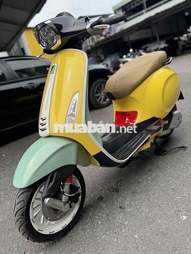 Piaggio Vespa iGet 2018 Vàng BSTP 9 chủ