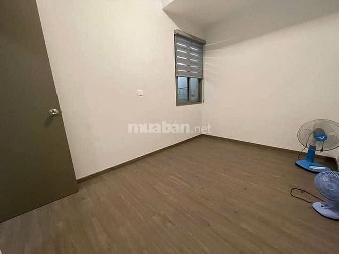 Chung cư Phú Thạnh, Nguyễn Sơn, TP: 95m2, 2p ngủ, 2wc, ban công, 9tr