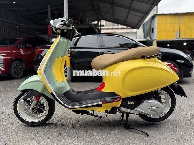 Piaggio Vespa iGet 2018 Vàng BSTP 9 chủ