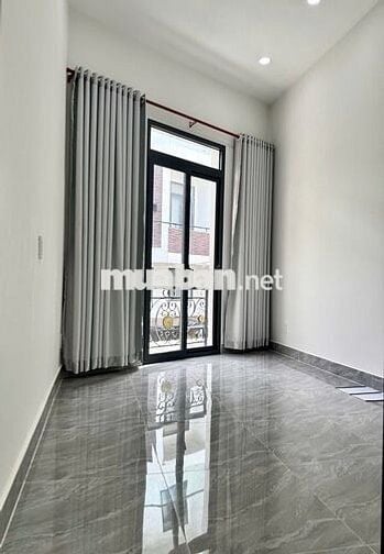 Mặt Tiền Kinh doanh Trịnh đình trọng nhà đẹp ở liền