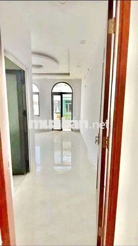 Nhà đường Số 18B [4x14, 3 lầu, 5pn, 5toilet] 15tr/tháng