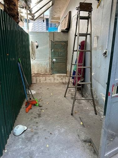 Nhà 3 tầng 1 tum,13 phòng,cho thuê ở,kho,căn hộ dịch vụ,Võ Chí Công