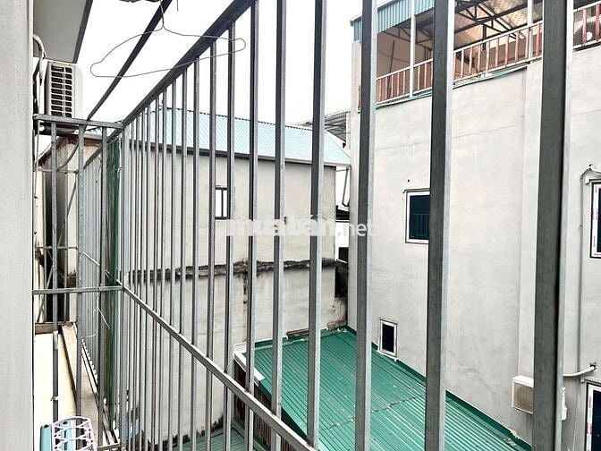 PHÒNG GÁC XÉP 30M2 NGAY NGÃ TƯ TỐ HỮU - VẠN PHÚC - BAN CÔNG THOÁNG