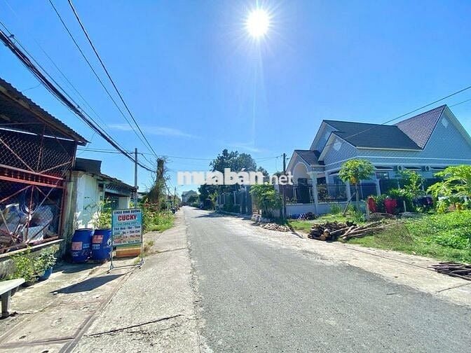 BÁN MẢNH ĐẤT Ngã tư Suối Lội 5x30=150m2, đường nhựa, SHR 1tỷ250