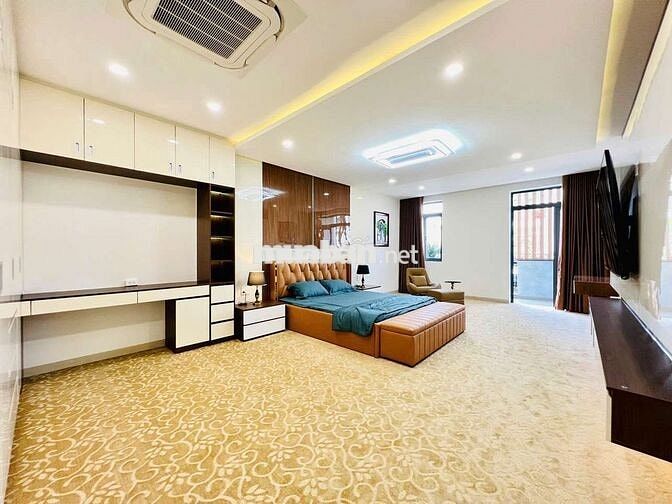 Siêu phẩm tâm huyết 5m x 25m. 4 tầng Thang Máy Full NT Mặt tiền HT 18