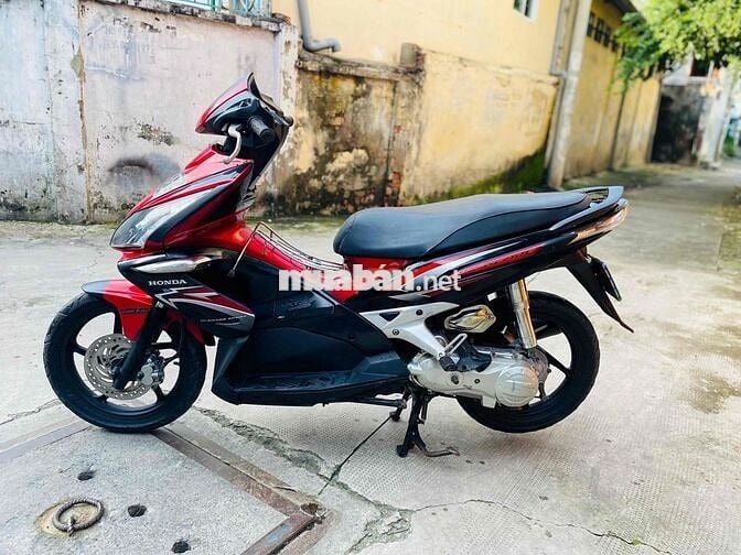 Honda Air Blade Đỏ đen