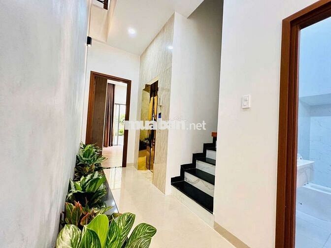 Siêu phẩm tâm huyết 5m x 25m. 4 tầng Thang Máy Full NT Mặt tiền HT 18