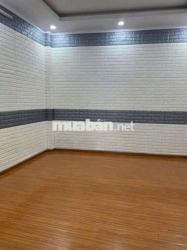 CẦN CHO THUÊ NHÀ MẶT TIỀN HXH VỊ TRÍ ĐẸP KHU VỰC SẦM UẤT Đ.QUANG TRUNG