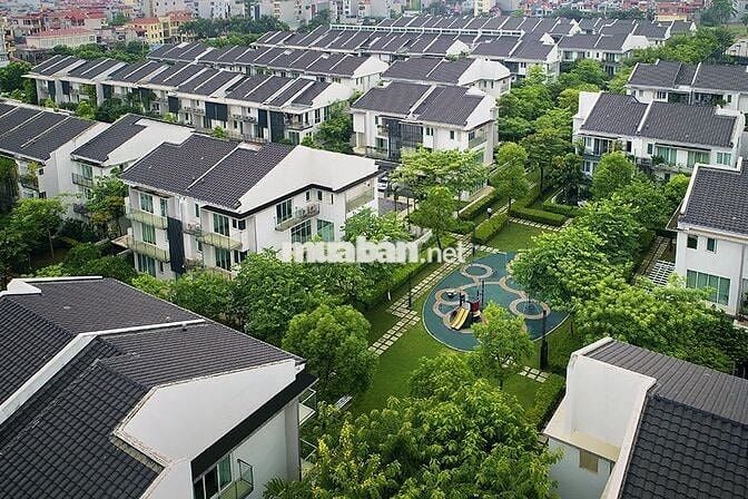 Cho thuê nhà liền kề park city xây 3 tầng 250m2 sử dụng giá 100 triệu