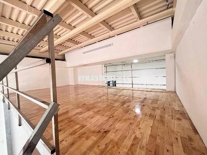 Mặt bằng kinh doanh trong hẻm làng ốc dương bá trạc hẻm đông đúc