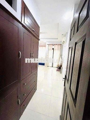 Bán nhà hxh tân bình giáp quận 10 4x16.5m 4 tầng oto vào nhà ở ngay