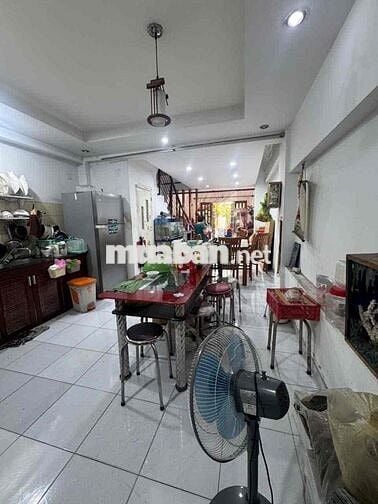 NHÀ ĐÚC 3,5 TẤM - 4x18 - HẺM 7M