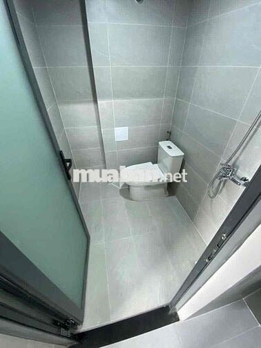 Căn Hộ Dịch Vụ Mới 100% Cửa sổ Lớn full nội thất