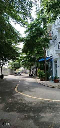 NHÀ ĐẸP MỚI XÂY XONG - ĐƯỜNG 12M VỈA HÈ CÂY XANH THOÁNG MÁT