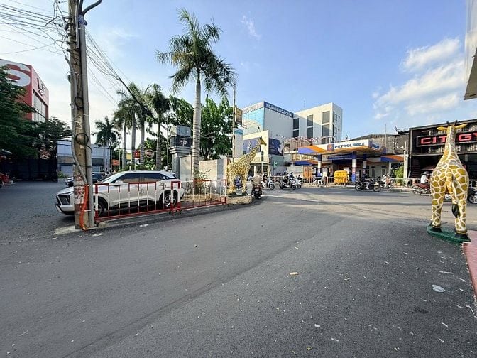 NGUYÊN CĂN – MẶT BẰNG KINH DOANH TẠI ĐƯỜNG QUANG TRUNG, Q GÒ VẤP