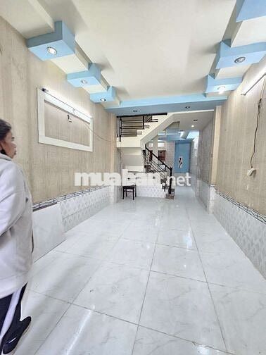 Nhà mới có sân xe máy rộng, ban công rộng, 2pn 2wc ,hẻm thông ôtô Pmqt