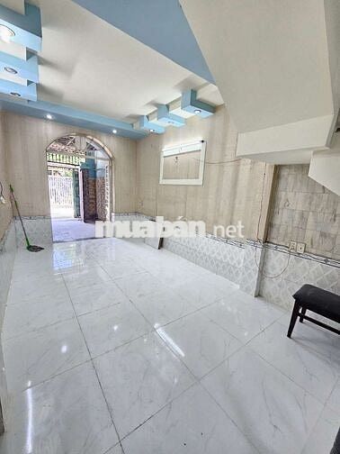 Nhà mới có sân xe máy rộng, ban công rộng, 2pn 2wc ,hẻm thông ôtô Pmqt