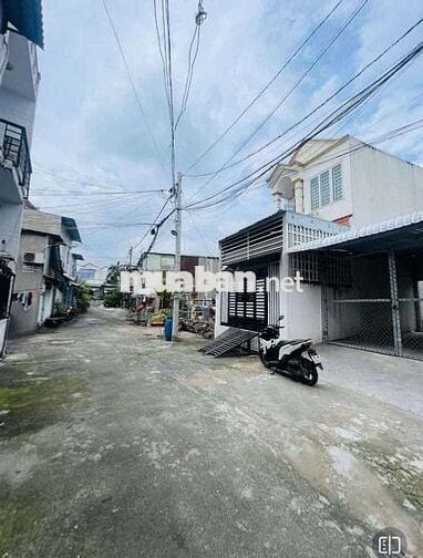 Bán Đất Hẻm Xe Tải Ngay Cầu Vượt Linh Xuân DT74m(4×18.5) KV Xây Tự Do