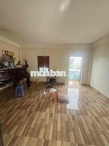 Bán nhà phân lô vỉa hè, ô tô tránh thông, kinh doanh văn phòng giá tôt