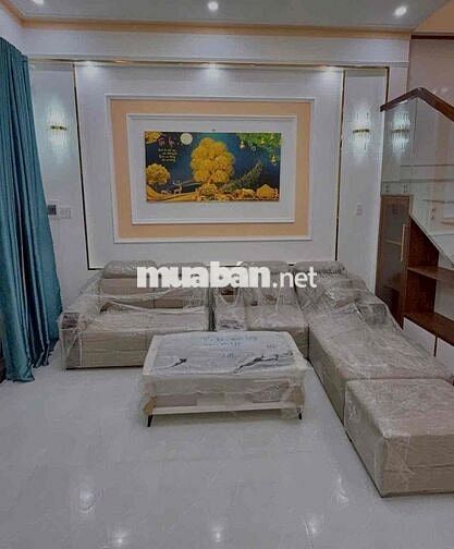 Nhà 1 trệt 1 lầu xây mới tặng nội thất trung tâm thành phố VL