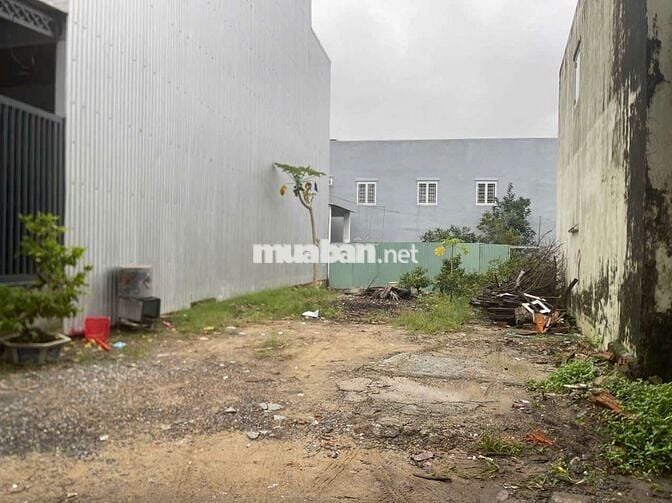 Chính chủ giwir bán lô đất miếu bông phường hoà xuân  th phố đà nẳng